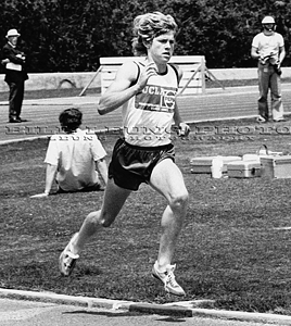 Jeff Nelson in full flight during 2M record run