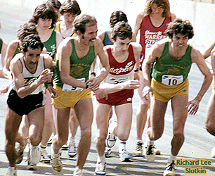 Start of the Long Beach Grand Prix race