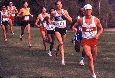 Herb Lindsay leads Steve Scott